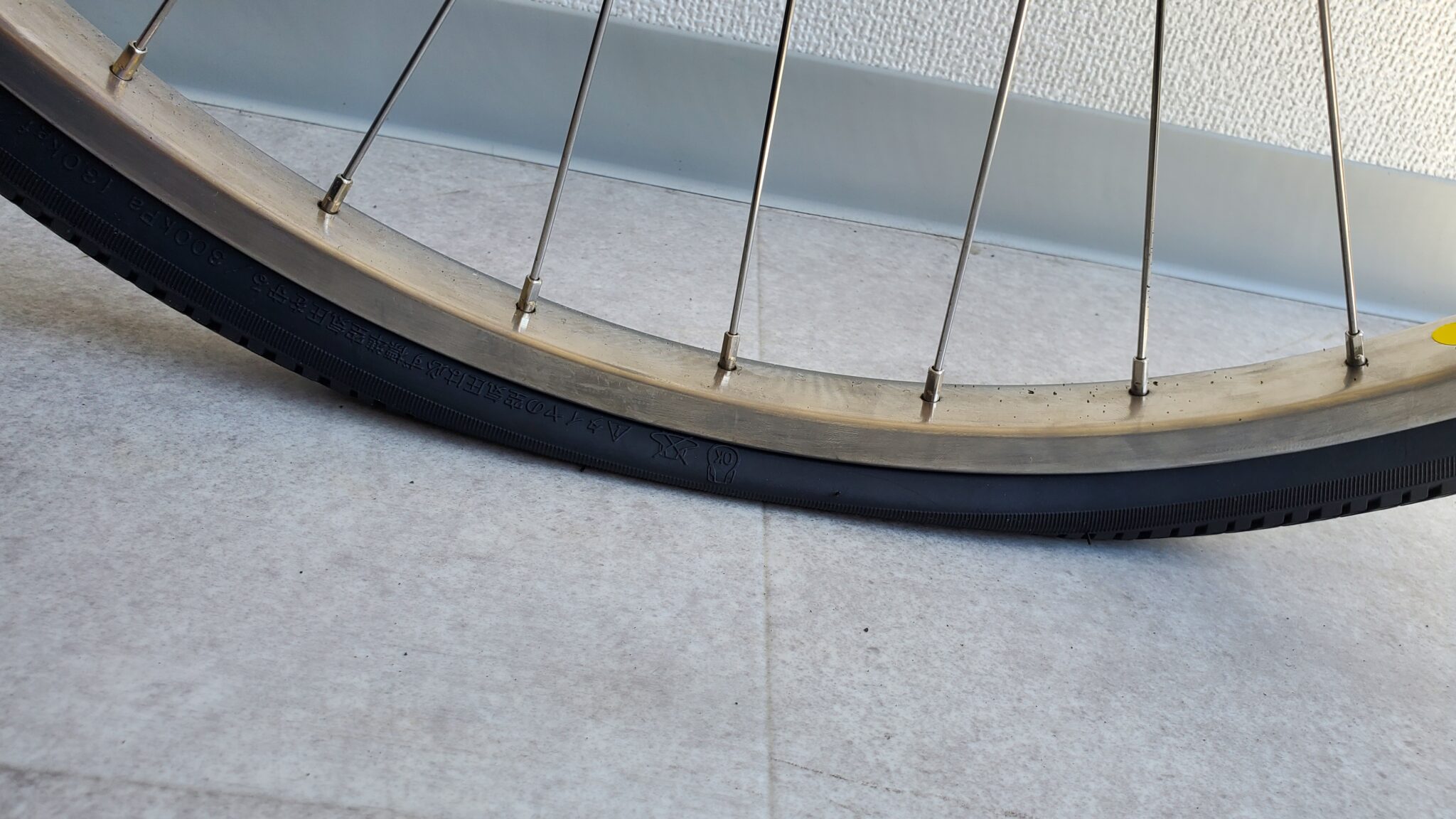 なぜパンクするの?原因と対策。コレを知ればパンクは減らせます! - 大阪で自転車修理(出張も対応)ならサイクルワークス